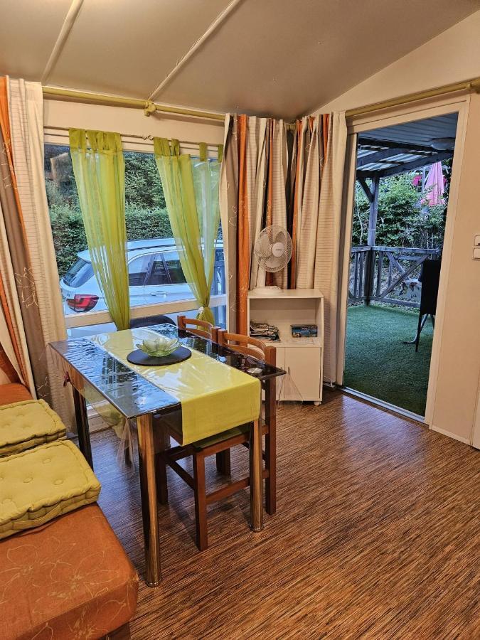 L'Azure Hotel Novalaise Bagian luar foto